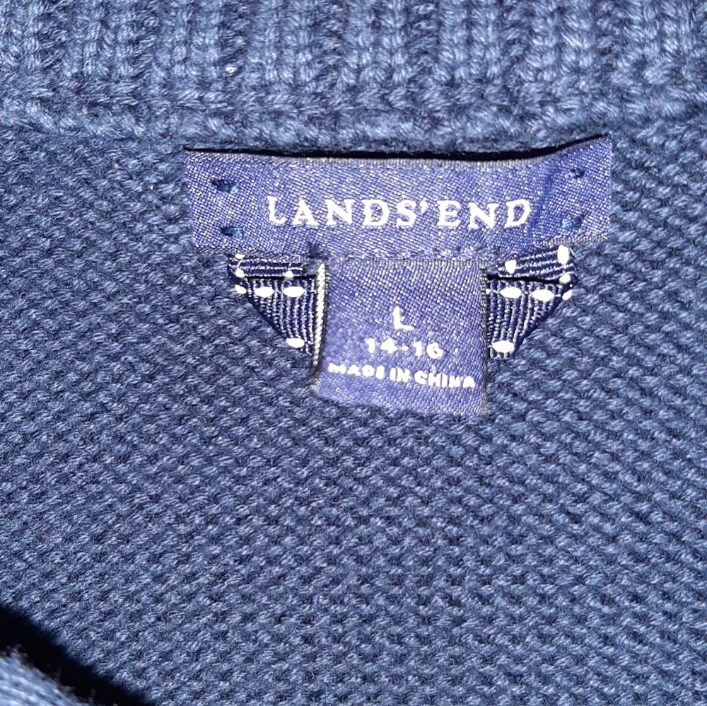 LAND'S END BOYS SWEATERS.COLOR.. NAVY BLUE. SZ L